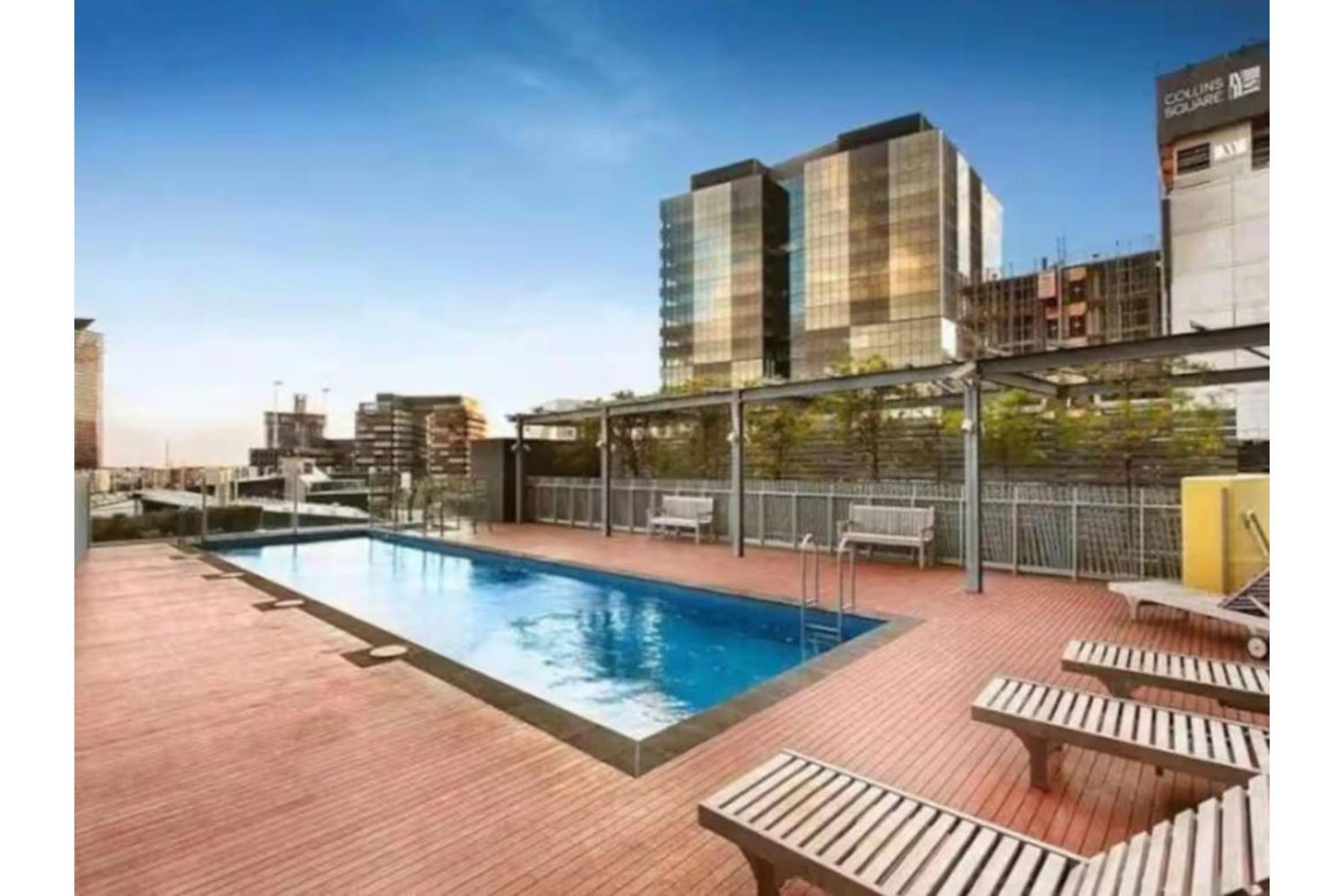 Docklands Convenient & Modern 1 Bed Apartment